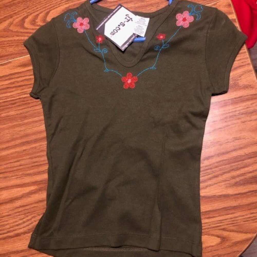 NWT Green Flower Junior Top